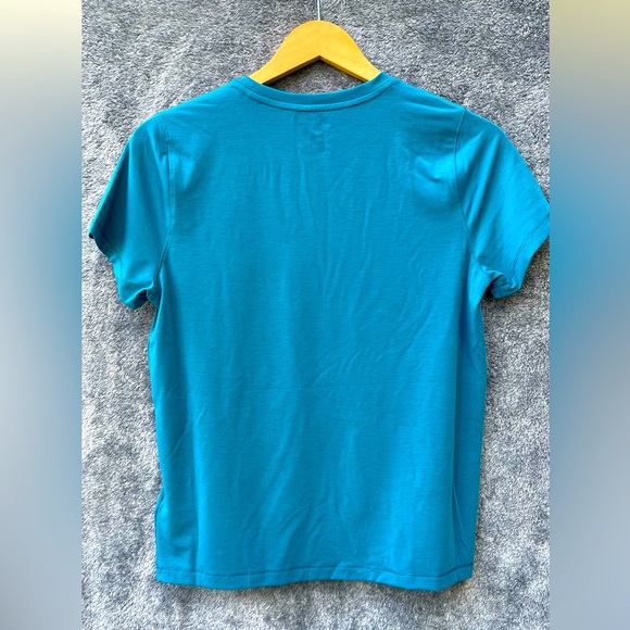 The North Face Standard Fit Crew Tee! Loosefit - Picture 4 of 6